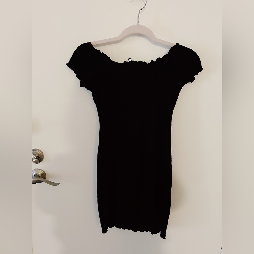 Brand new off the shoulder dress - Picture 2 of 2